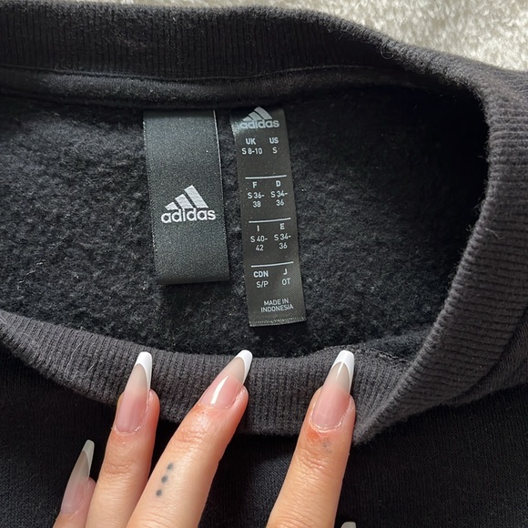 Crewneck - Picture 5 of 6